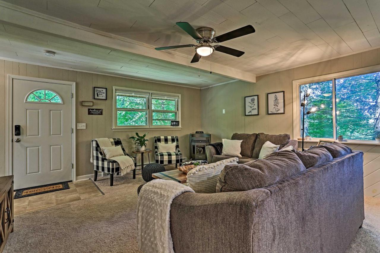Modern East Stroudsburg Home With Deck And Gas Grill! ภายนอก รูปภาพ