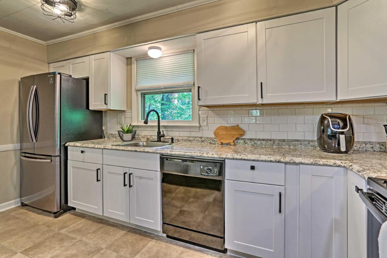 Modern East Stroudsburg Home With Deck And Gas Grill! ภายนอก รูปภาพ